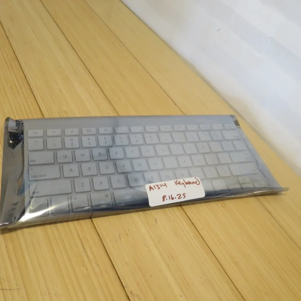 GENUINE Apple Wireless Keyboard A1314 Bluetooth Aluminum Keyboard Tested Working